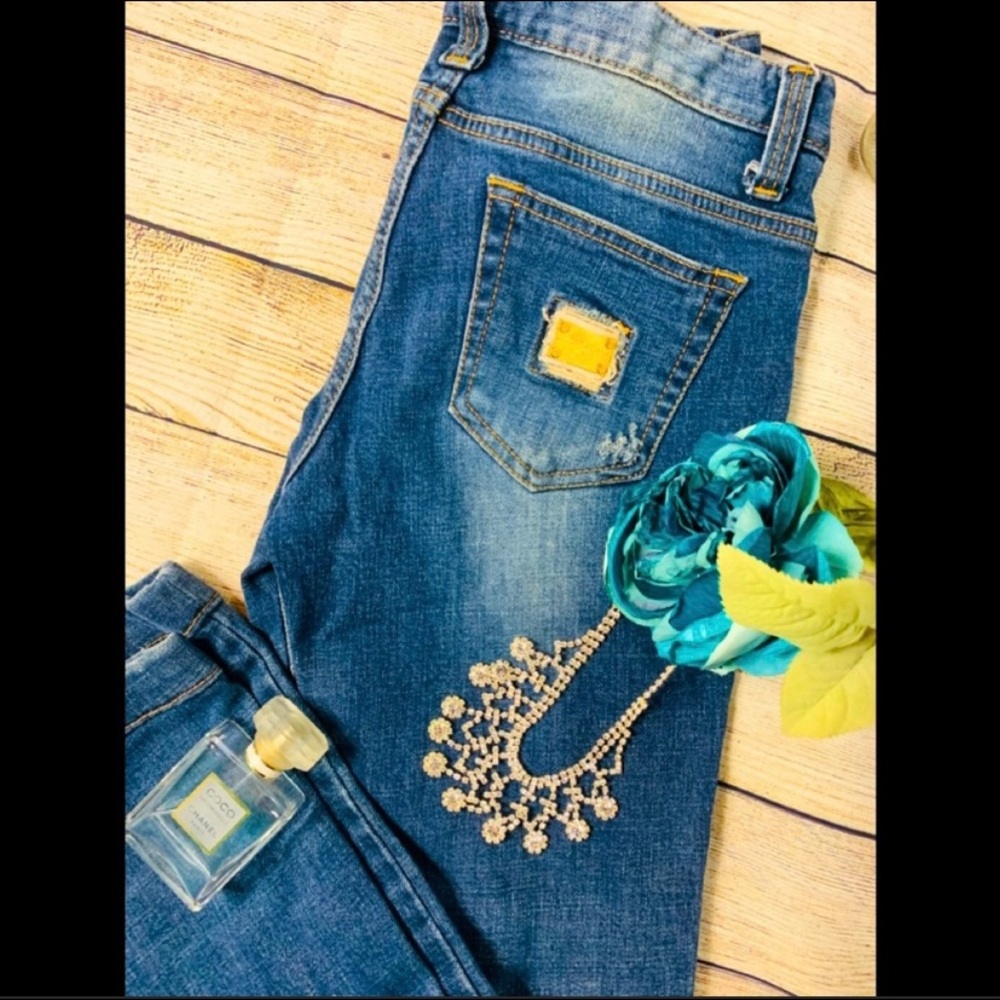 Stunning Distressed Dolce & Gabbana Straight Leg Jeans